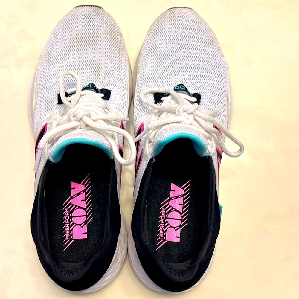 New Balance Fresh Foam ROAV V1